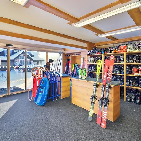 And Monika Špindlerŭv Mlýn