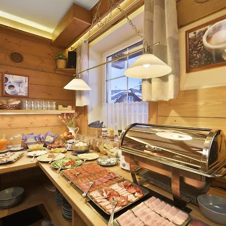 Guest house And Monika 3*