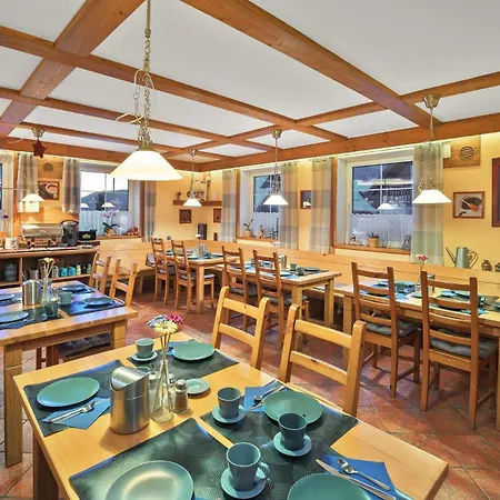 Guest house And Monika 3*