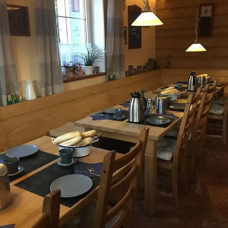 Гостьовий будинок And Monika